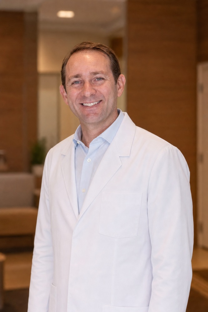 Dr. Edson Sinhorini